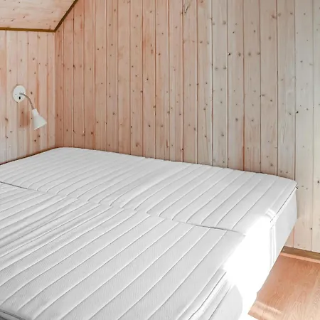 1 Bedroom Lovely In
