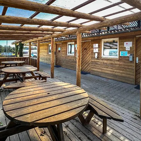 1 Bedroom Lovely In
