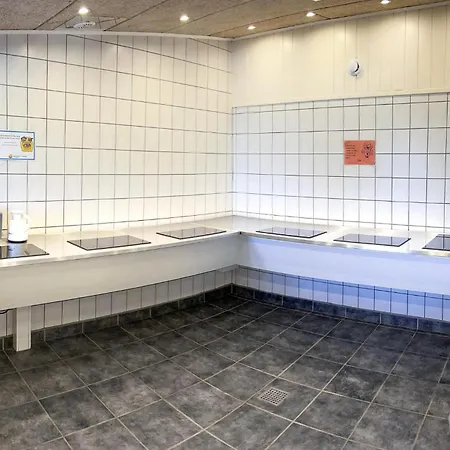 1 Bedroom Lovely In Hanstholm