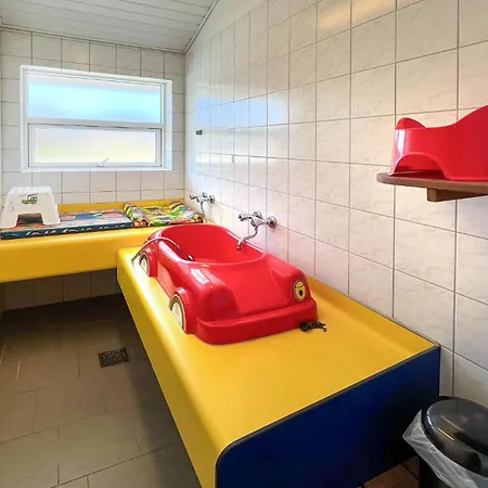 1 Bedroom Lovely In Hanstholm